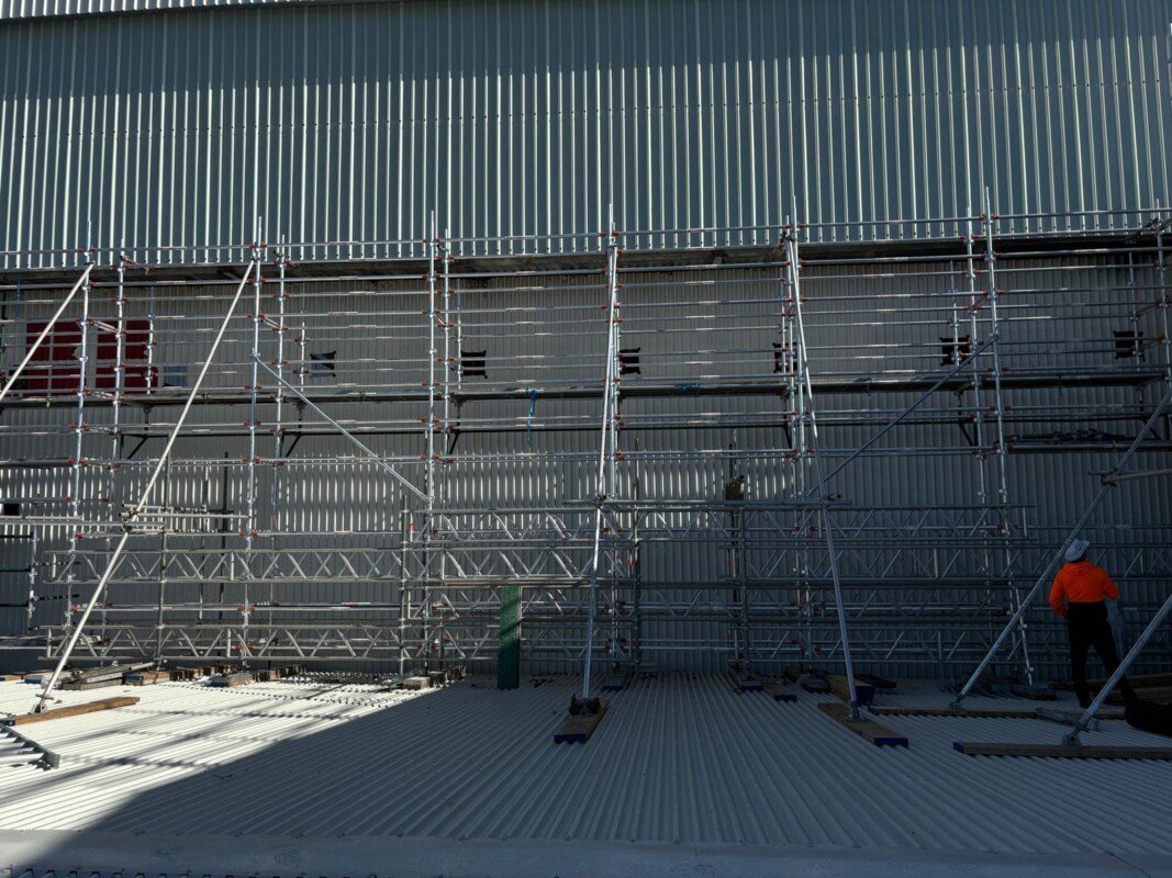 Moorebank, NSW — Factory roof replacement