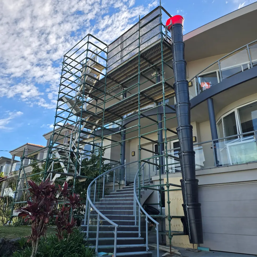 Collaroy Plateau - Roof repair works, waste removal via chute